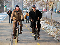 Újabb budapesti kerékpáros létesítményeket adtak át