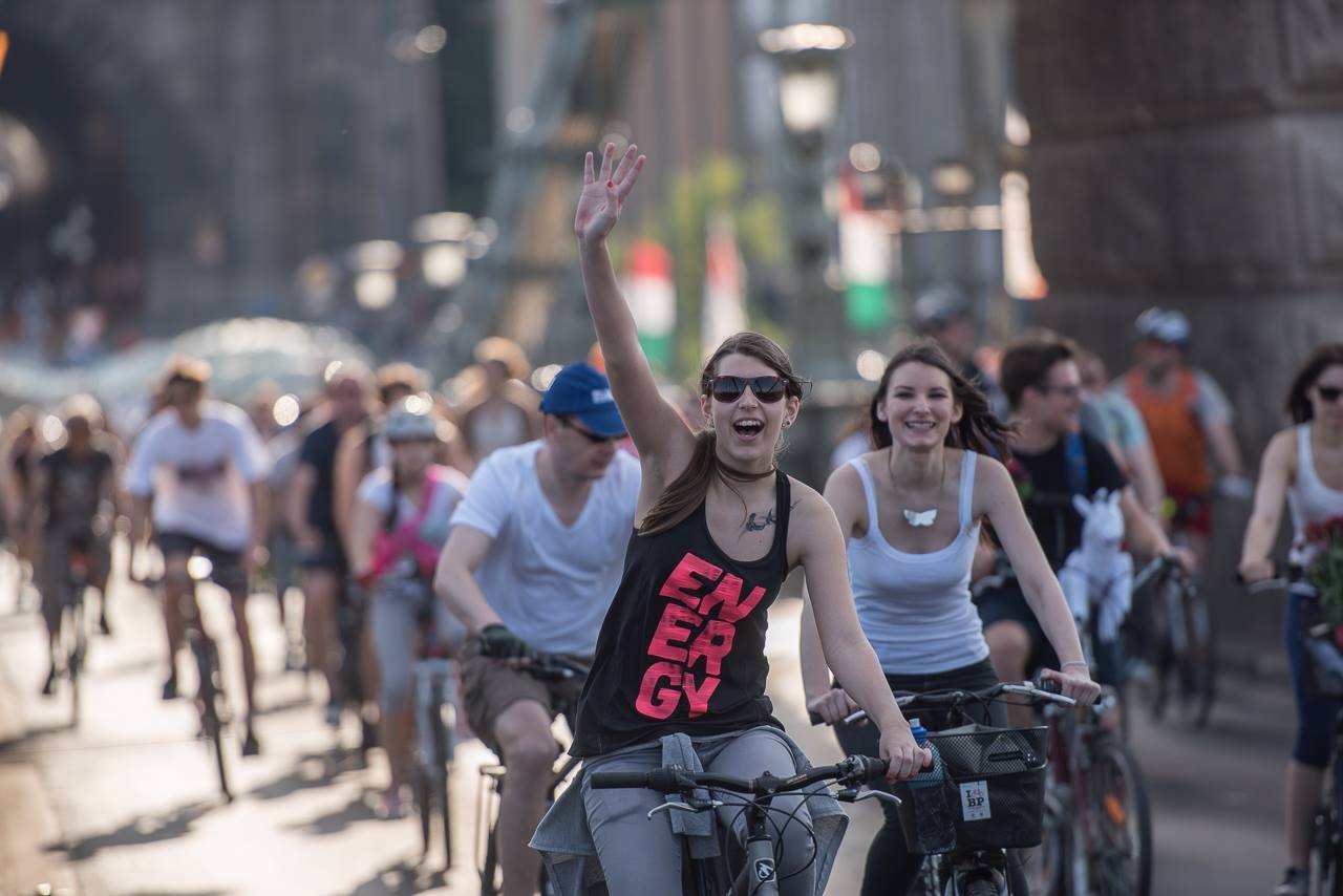 Biciklibe öltözik az ország - a hétvégi felvonulások listája