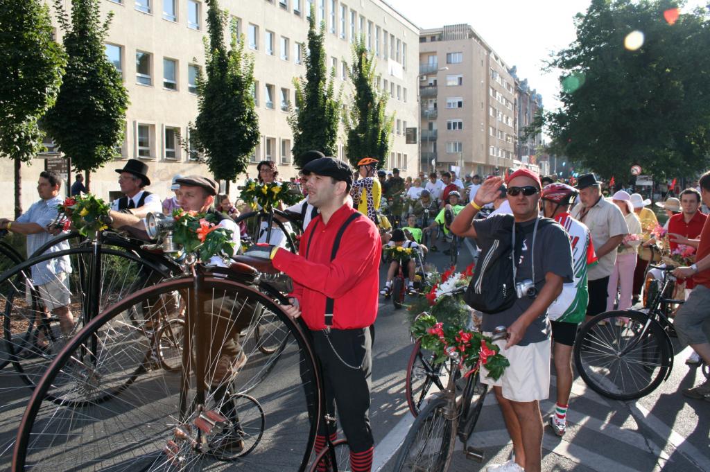 III. Karneváli virágos kerékpáros felvonulás Debrecen - 2011. augusztus 20.
